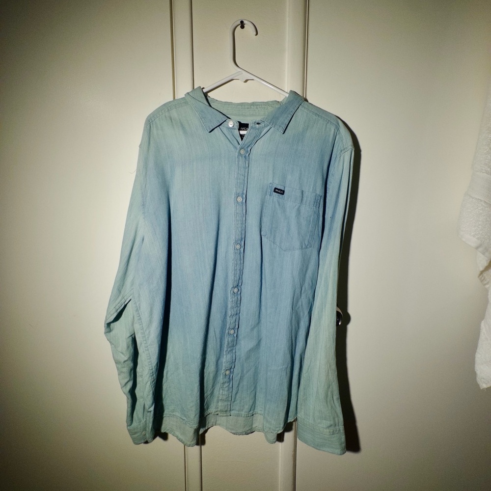 RVCA Light Blue Casual Button Down Shirt